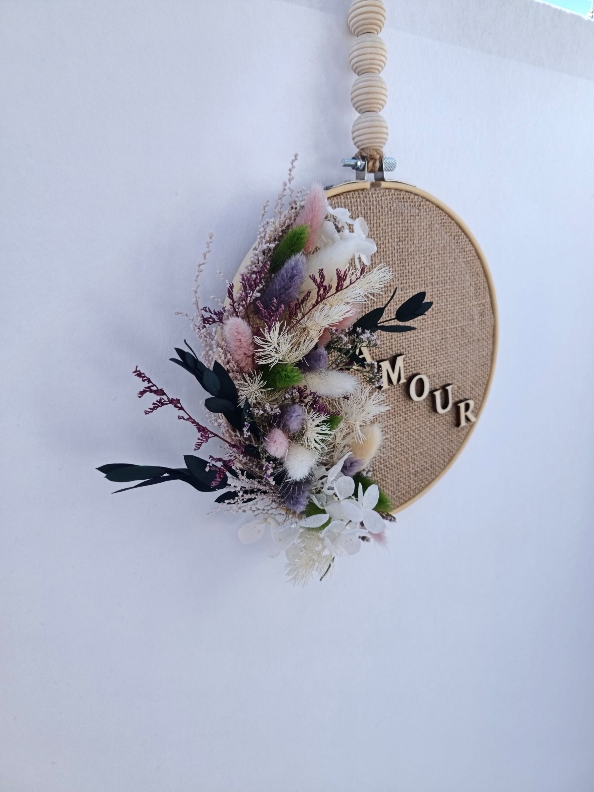 Belle décoration murale composées de fleurs séchées. – Image 3