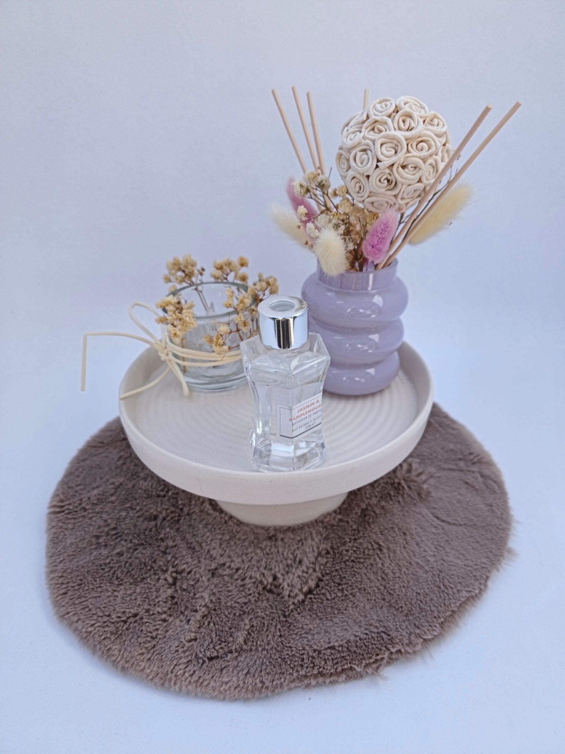 Beau plateau résine et son diffuseur de parfum – Image 3
